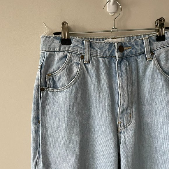 Rollas Classic Straight Light Wash Distressed High Rise Denim Jeans Blue 26 - Picture 6 of 7